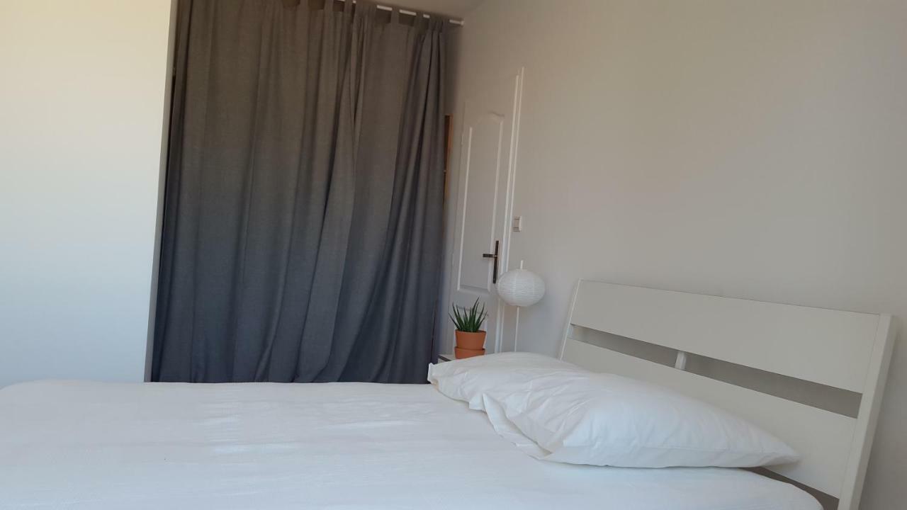 Maison Les Pins Aigues-Mortes Buitenkant foto