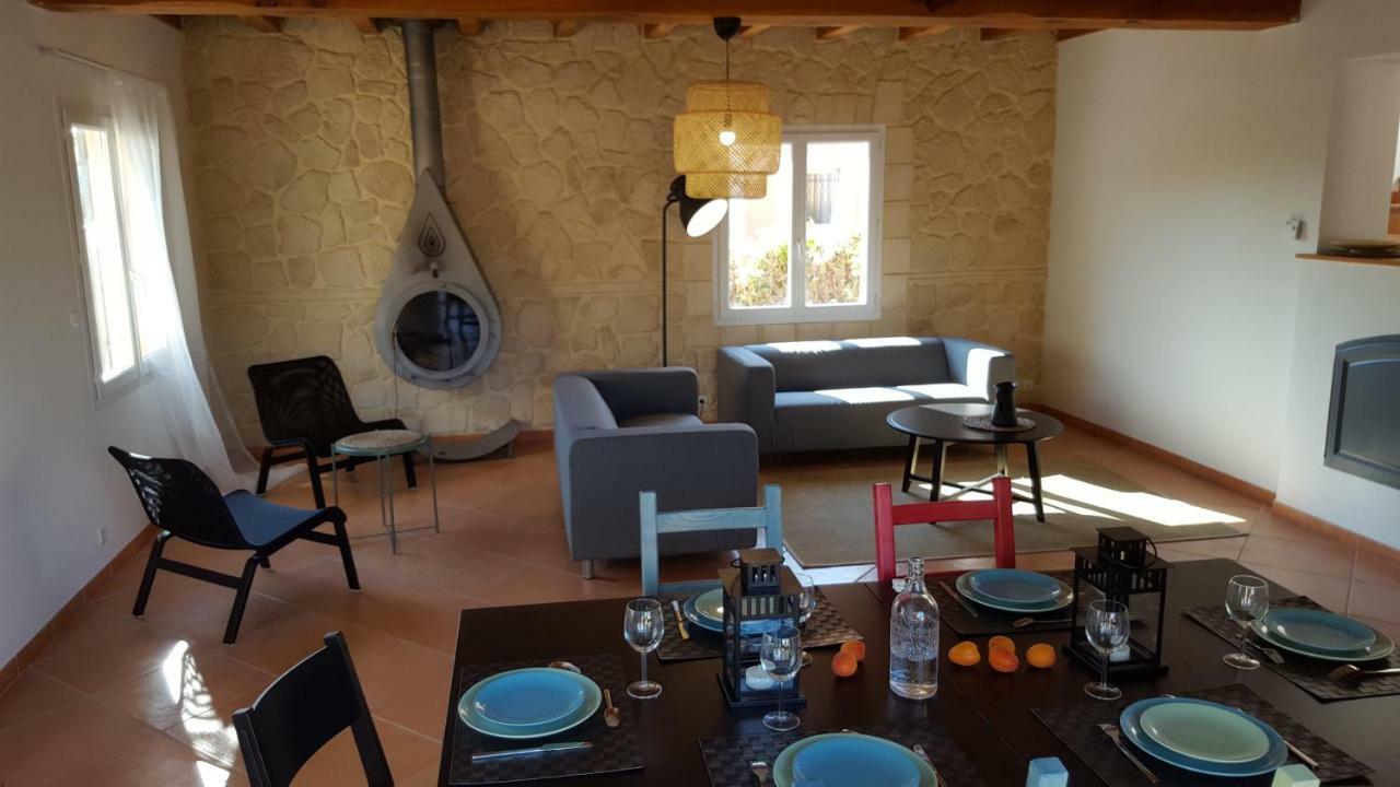 Maison Les Pins Aigues-Mortes Buitenkant foto
