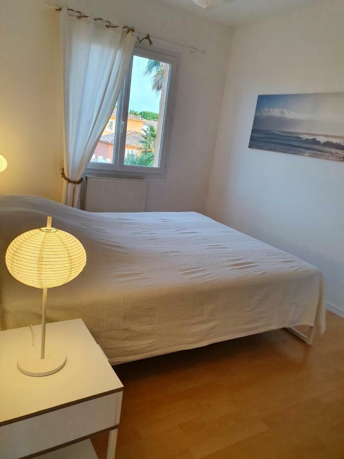 Maison Les Pins Aigues-Mortes Buitenkant foto